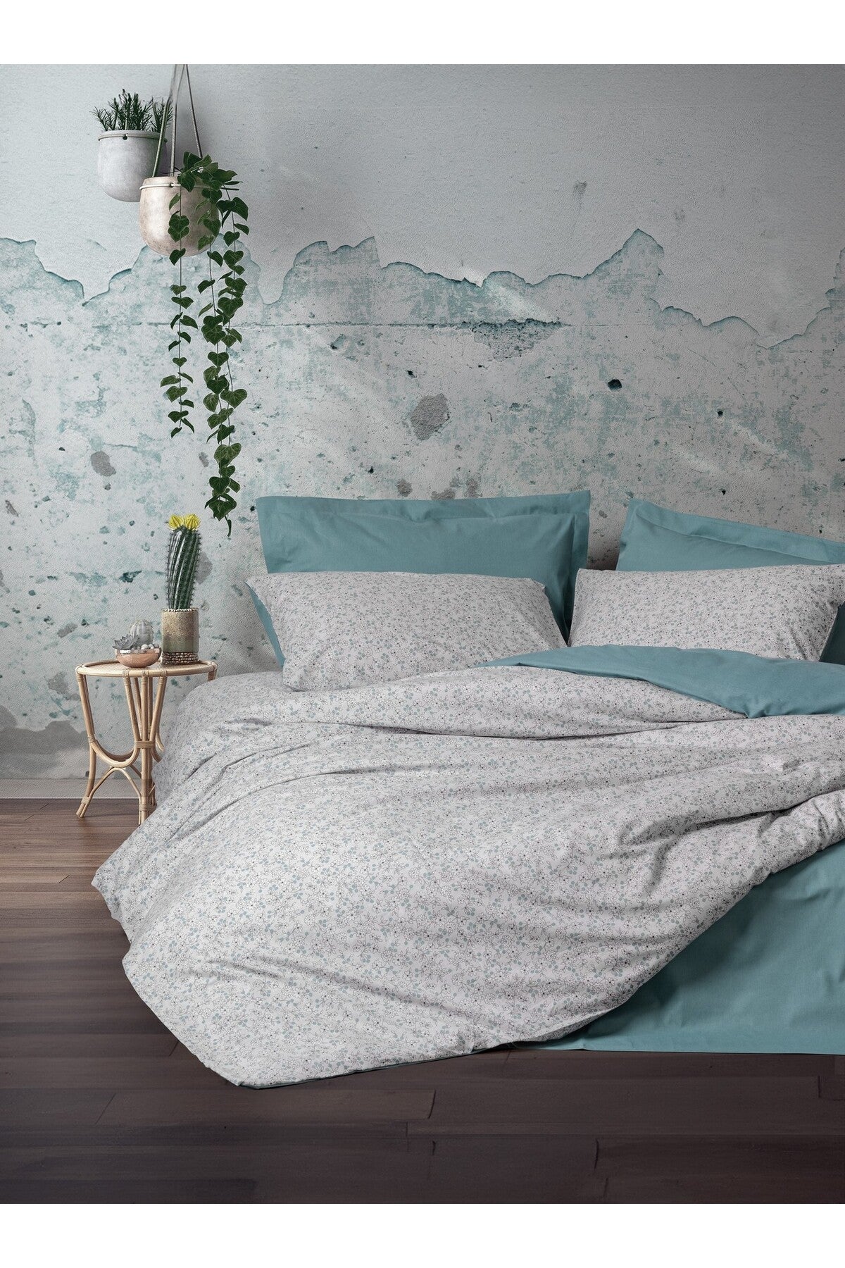 Set husă pilotă dublă Ranforce Husă pilotă: 200 X 220 Cm Cearșaf cu elastic: 160 X 200+30 Cm Față de pernă: 50 X 70 Cm (2 bucăți) Mint