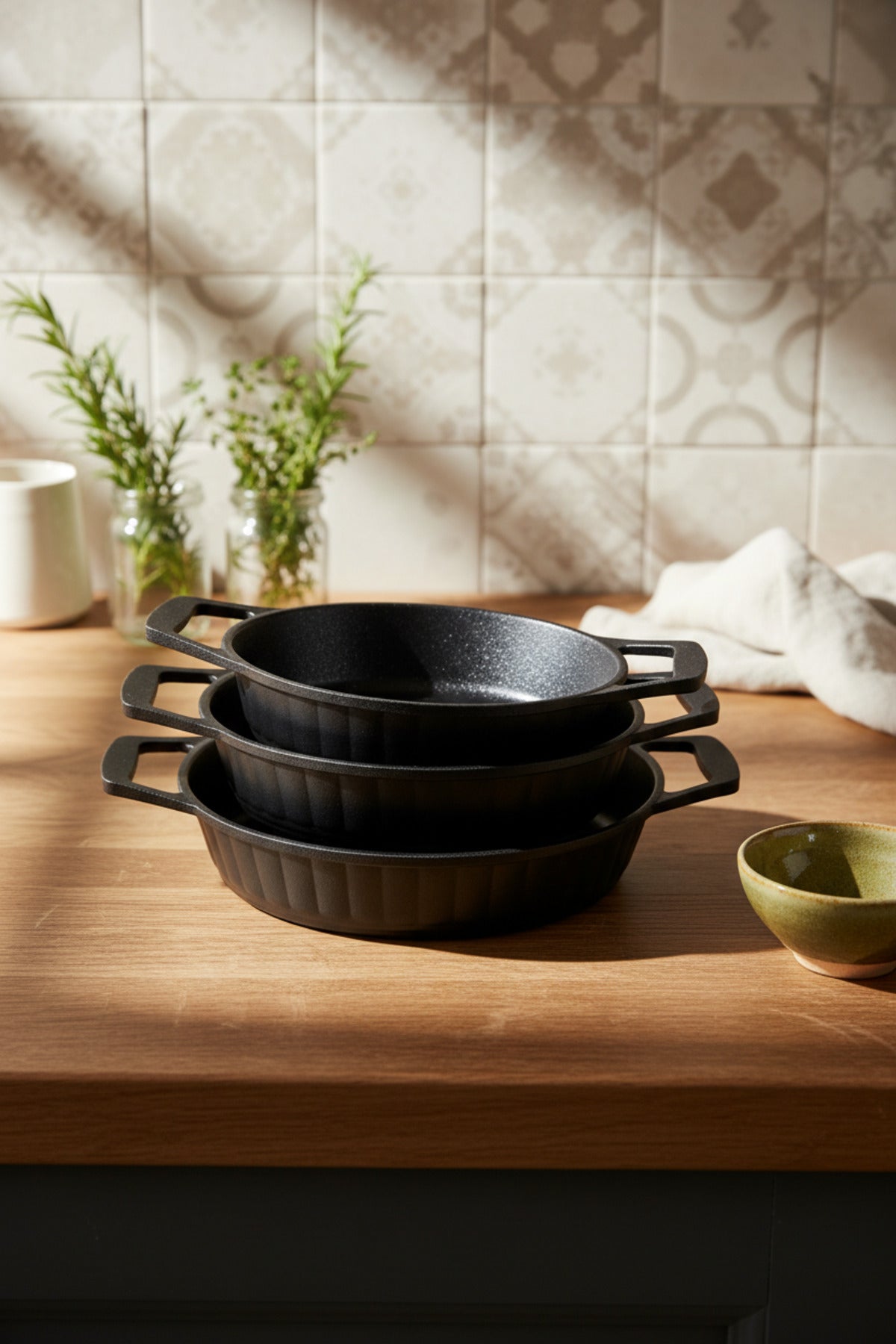 xBernardo Olimpos 3 Piece Cast Sahan Set Black