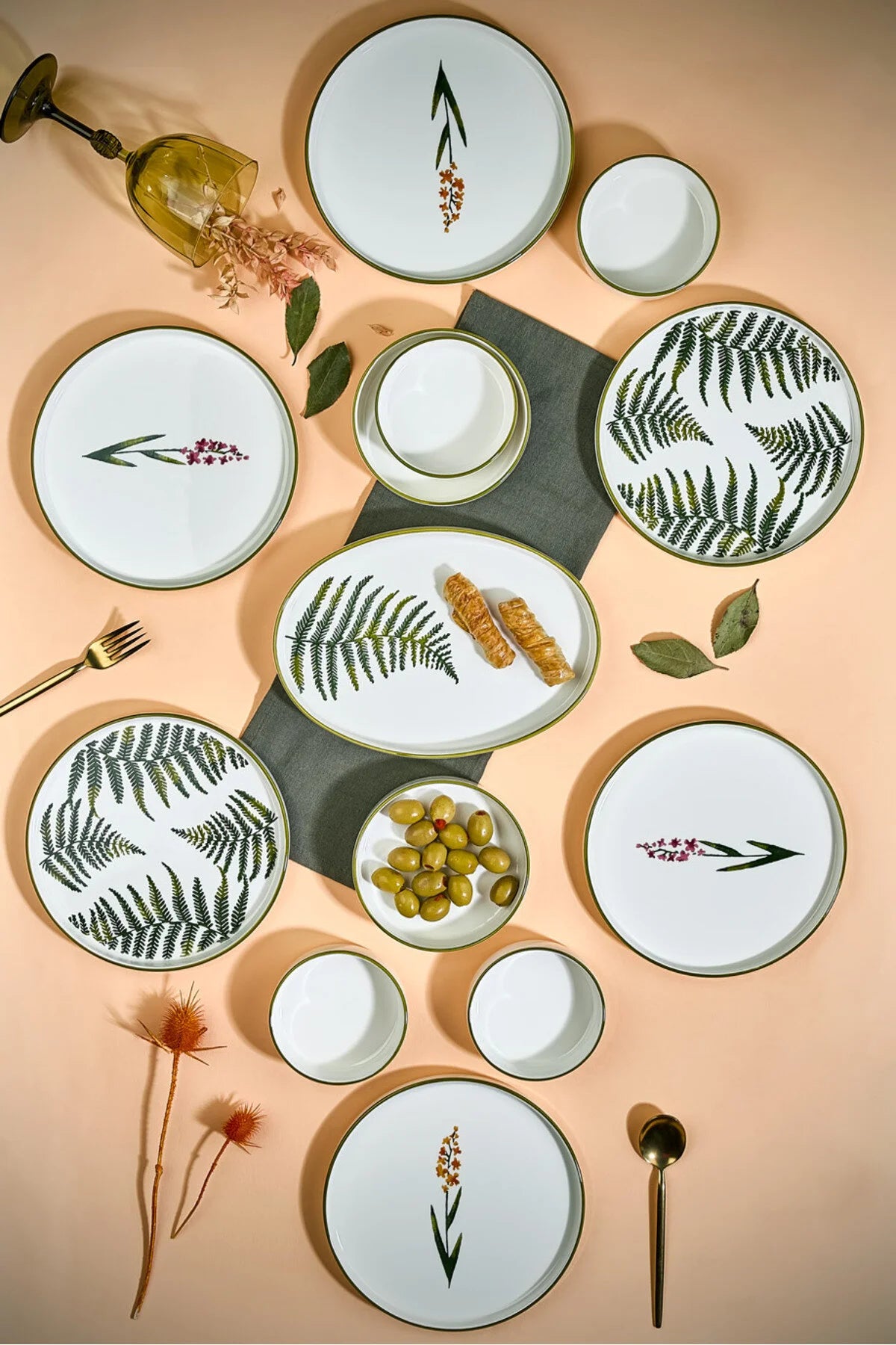 13 Piece Sequoia Handmade Premium Breakfast Set for 6 People – Luxury Serving Set