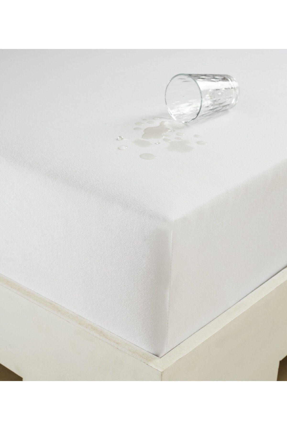 Protectie Saltea Dubla Dimensiune: 160 X 200 Cm Impermeabila Alba