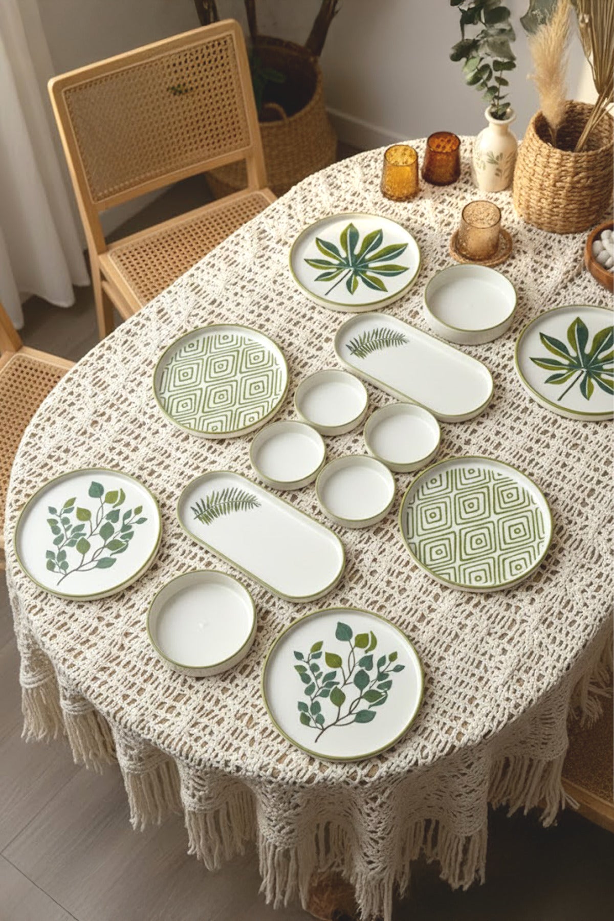 14 Piece Stackable Fall Leaf Breakfast Set for 6 People - Luxury Breakfast Presentation Set Plate