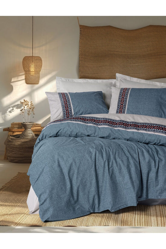 Set husă pilote Ranforce Dublu Husă pilotă: 200 x 220 cm Cearșaf: 240 x 260 cm Față de pernă: 50 x 70 cm (2 bucăți) Gri