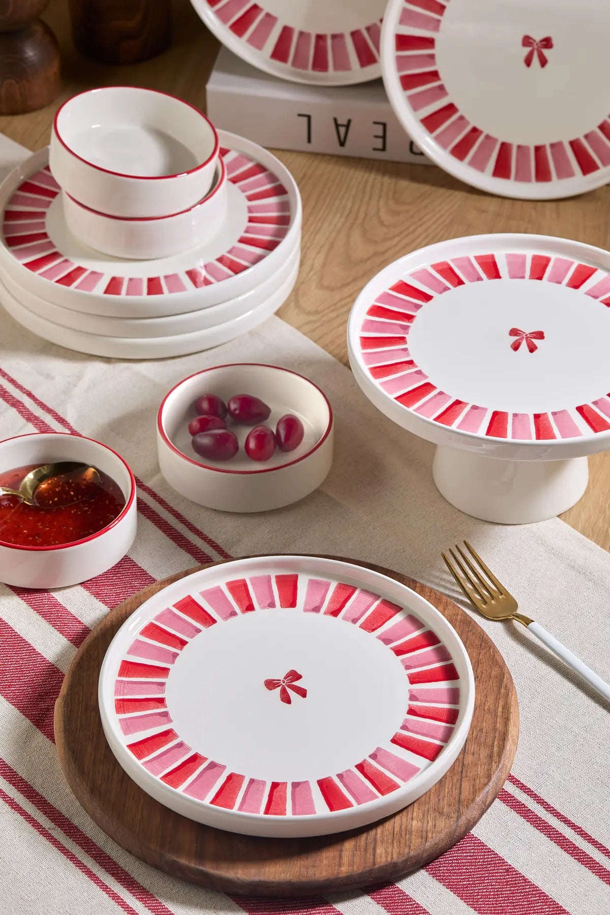 11 Piece Handmade Ribbon Breakfast Set with Footed Serving Stand – Luxury Serving Set