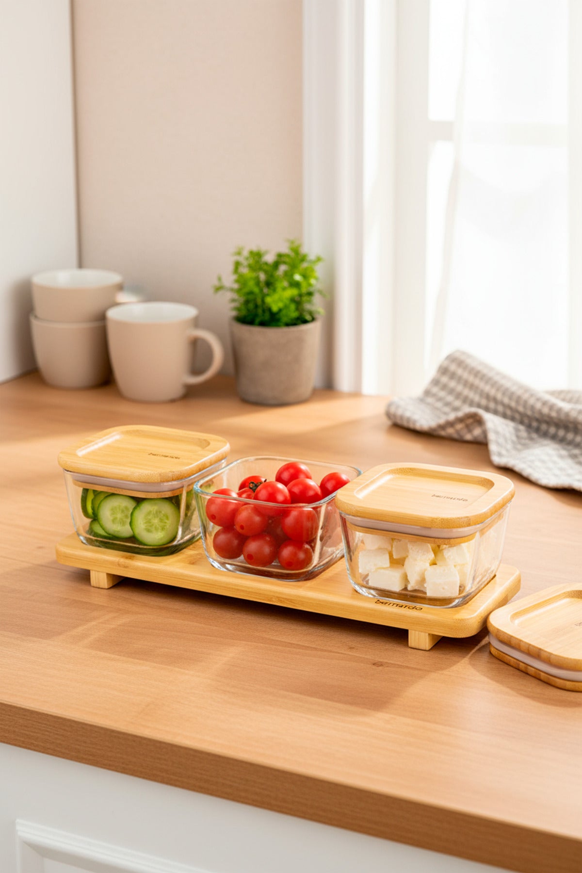 xBernardo Lunaya 3 Piece Bamboo Stand Breakfast Set Small