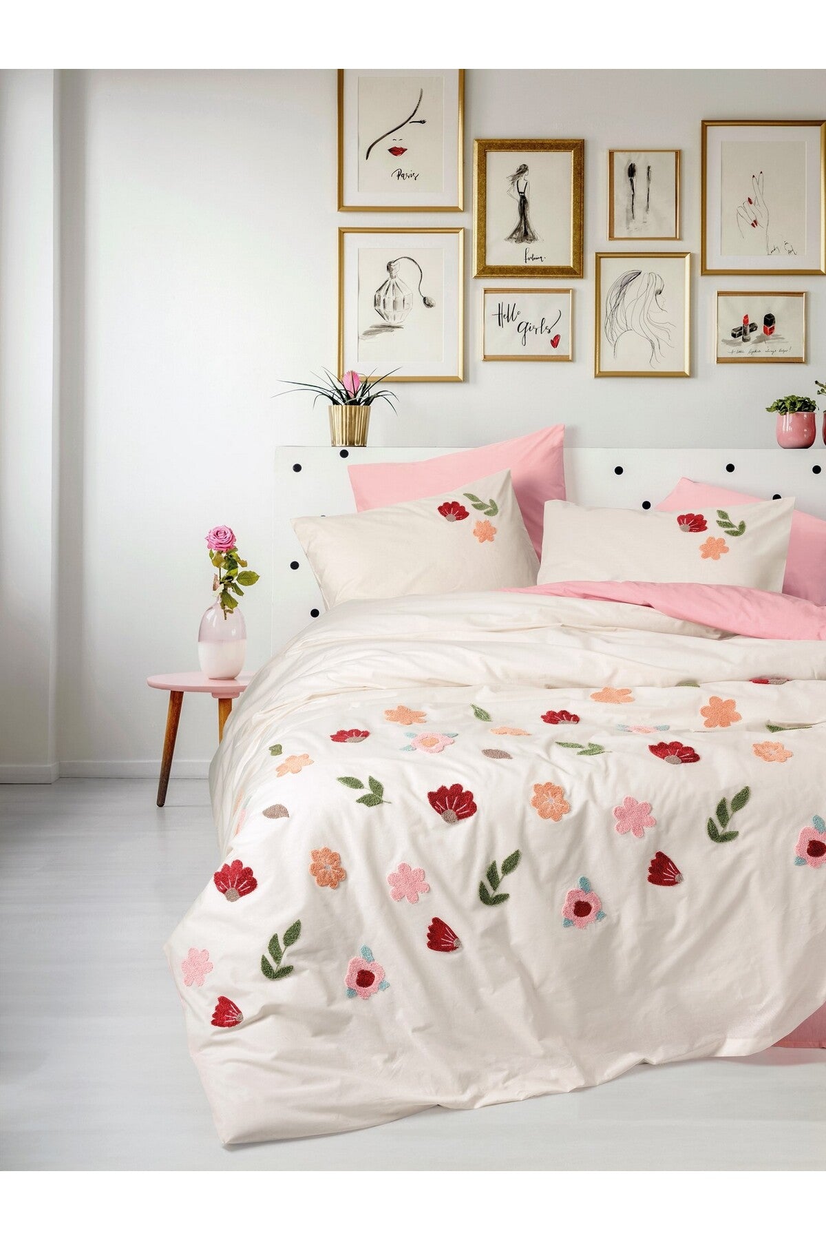 Ranforce Double Quilt Cover Set Quilt Cover: 200 X 220 Cm Flat Sheet: 240 X 260 Cm Pillowcase: 50 X 70 Cm (2 Pieces) Salmon