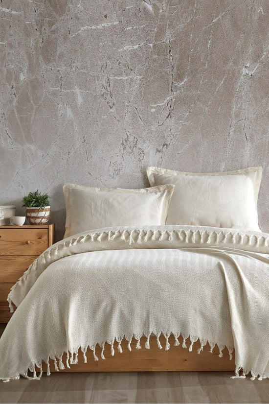 Double Pique Size: 200 X 220 Cm Ecru