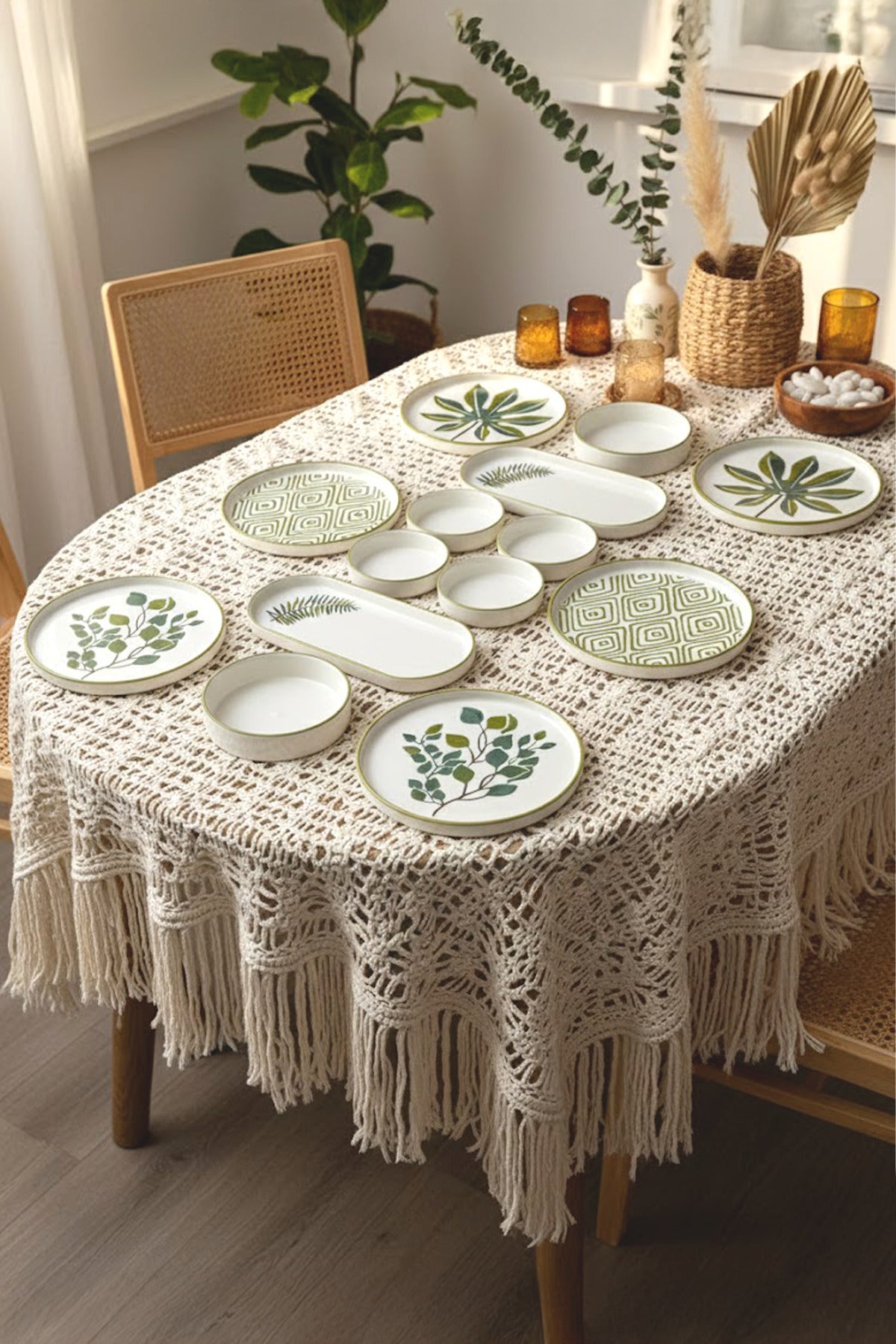14 Piece Stackable Fall Leaf Breakfast Set for 6 People - Luxury Breakfast Presentation Set Plate