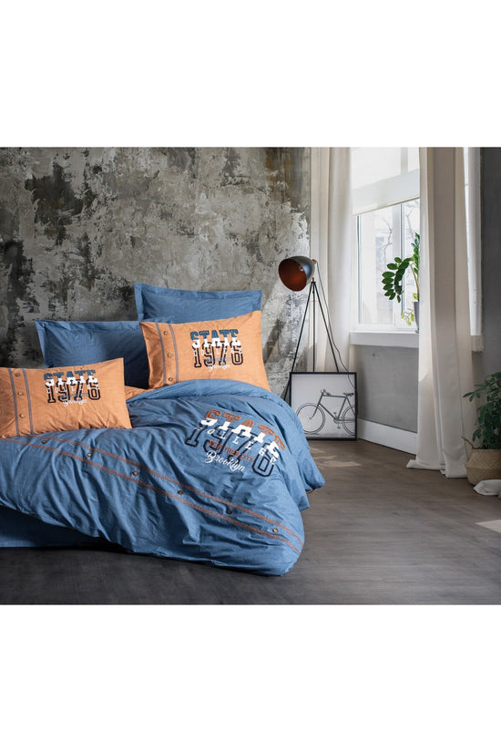 Set husă dublă de pilotă Ranforce Husă pilotă: 200 x 220 cm Cearșaf de pat: 240 x 260 cm Față de pernă: 50 x 70 cm (2 bucăți) Față de pernă tip Oxford: 50 x 70 cm (2 bucăți) Cinnamon