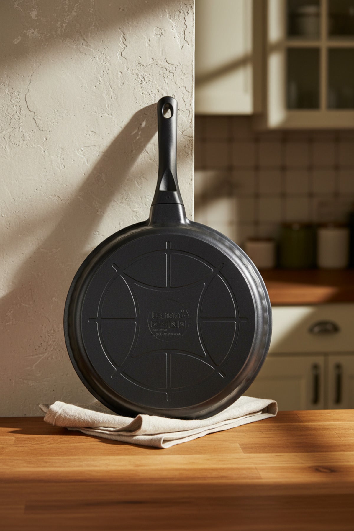 xBernardo Olimpos 3 Piece Cast Frying Pan Set Black 20-24-28 CM