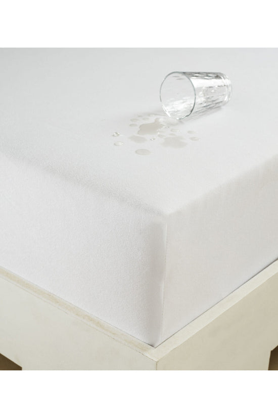Double Bed Protector Size: 160 X 200 Cm Waterproof White