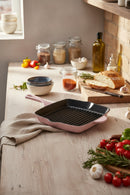 xBernardo Intensa Cast Square Pan Pink 26cm
