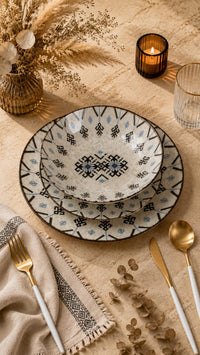Farika 18 Piece Rug Dinner Set for 6 People - Premium Dinner Set